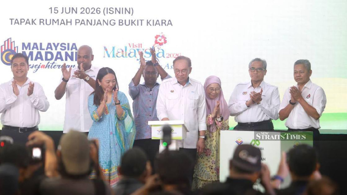 Anwar Warns Against Divisive Politics as Communities Bear the Cost