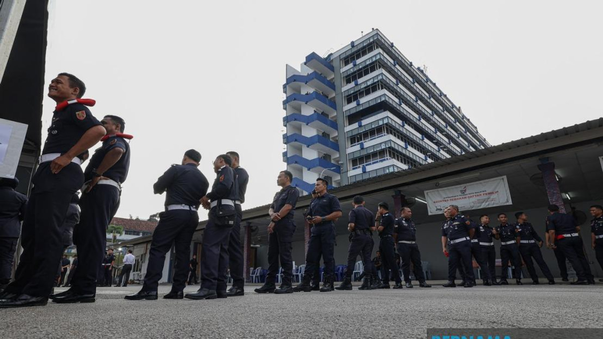 Over 2,400 security personnel cast early ballots in Negeri Sembilan state election