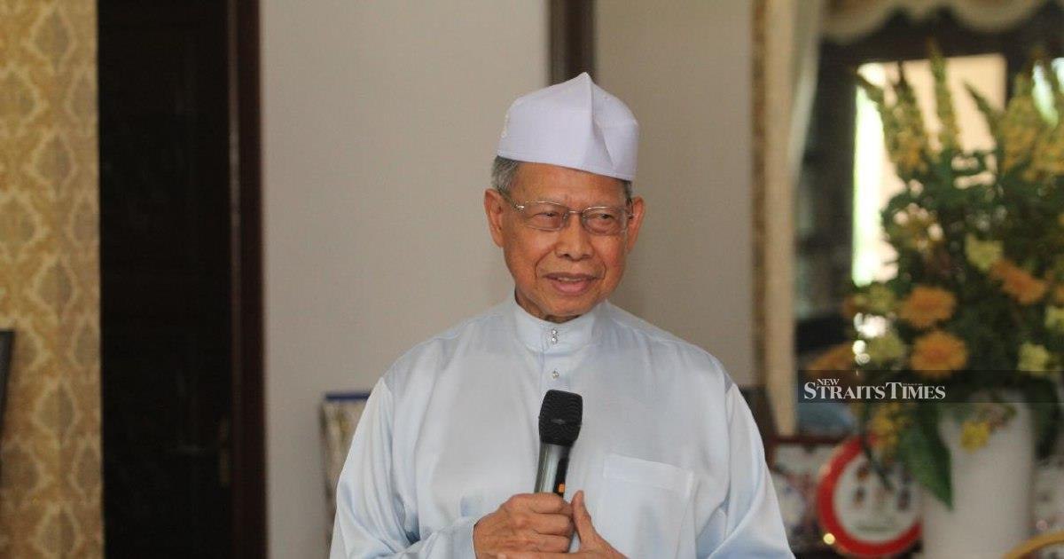Mustapa Mohamed Rules Out Political Return in Next Election Despite Umno Rejoin