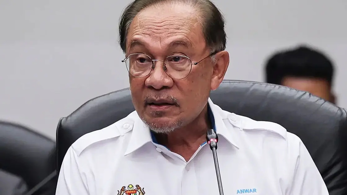 Anwar Redirects Opposition Focus to Tabung Haji Report Rather Than Personal Criticism