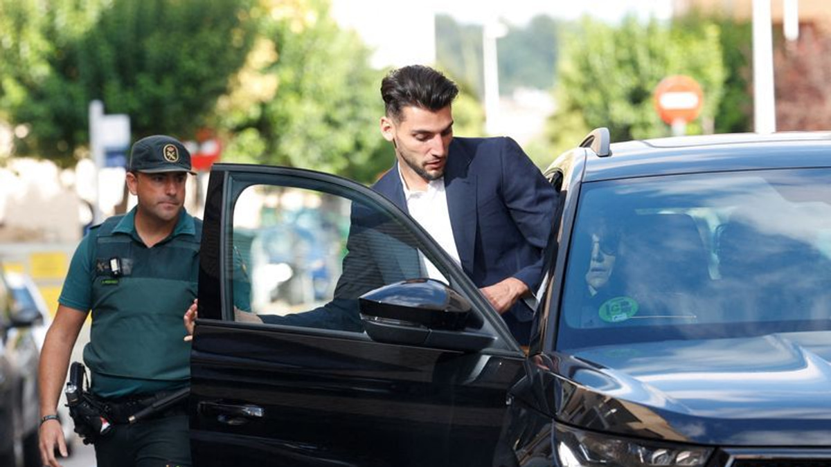 Spanish Striker Rafa Mir Sentenced to 8½ Years for Sexual Assault