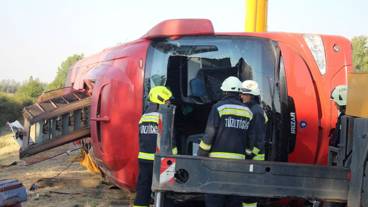 Polish Bus Overturns on Hungarian Highway, Killing 12 Passengers