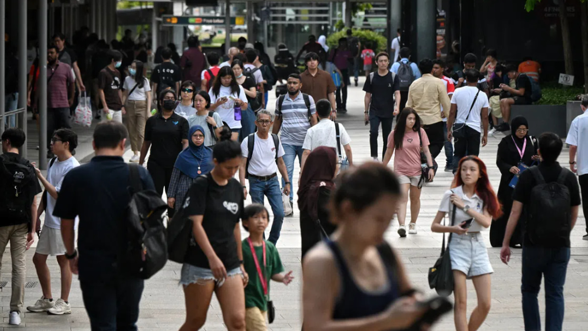 Singapore to Distribute S$400–600 Cash Payments to 2.4 Million Citizens This September