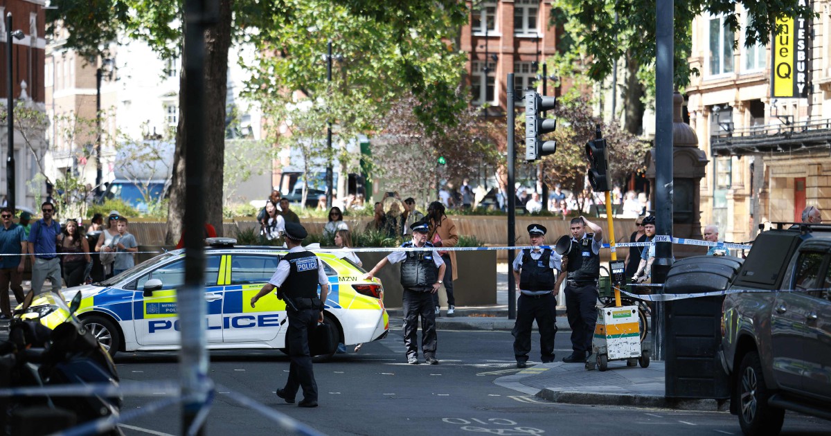 Four Men Stabbed in London's Covent Garden; Woman Arrested