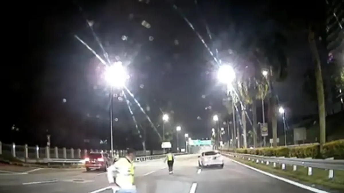 Young Driver Arrested for Forcing Through Police Roadblock