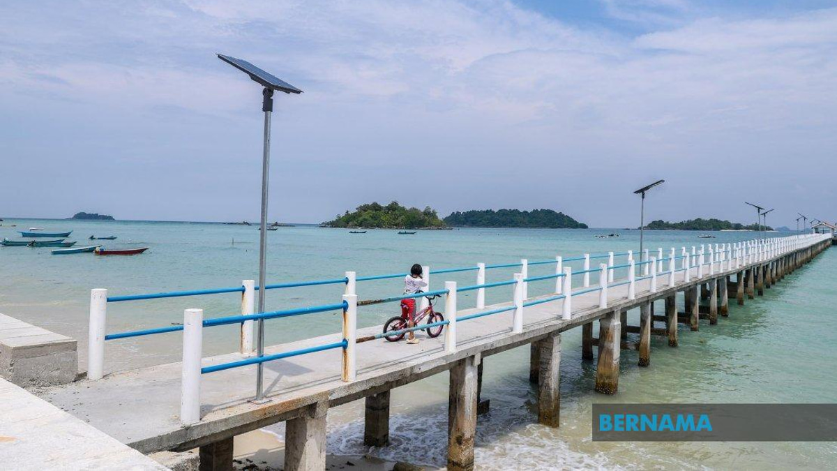 Pulau Tinggi Residents Push for Jetty Repairs and Fishermen Housing Ahead of Johor Election