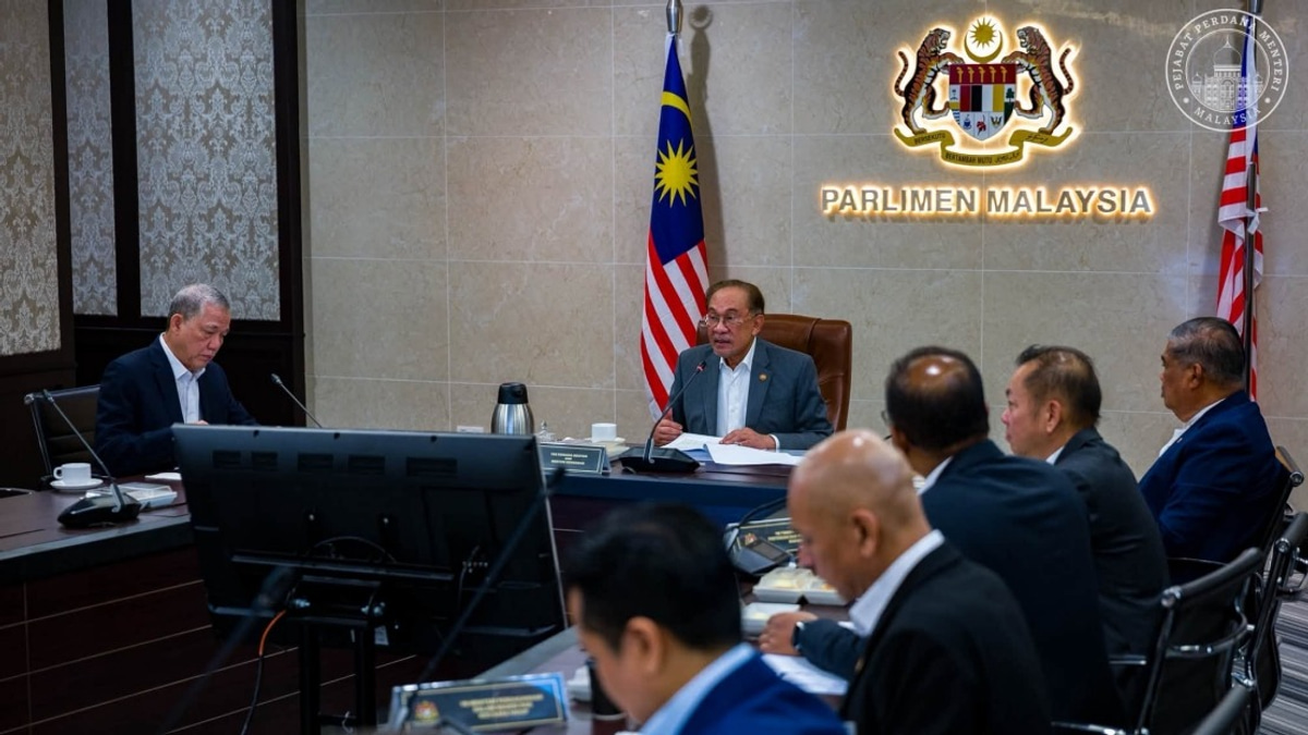 Anwar Orders Urgent Action Plan as Super El Niño Threatens Malaysia's Food Supply