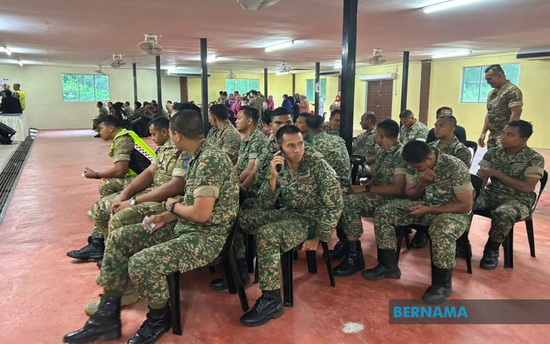 Senior Ministers Call on Johor Early Voters to Exercise Democratic Duty with Integrity