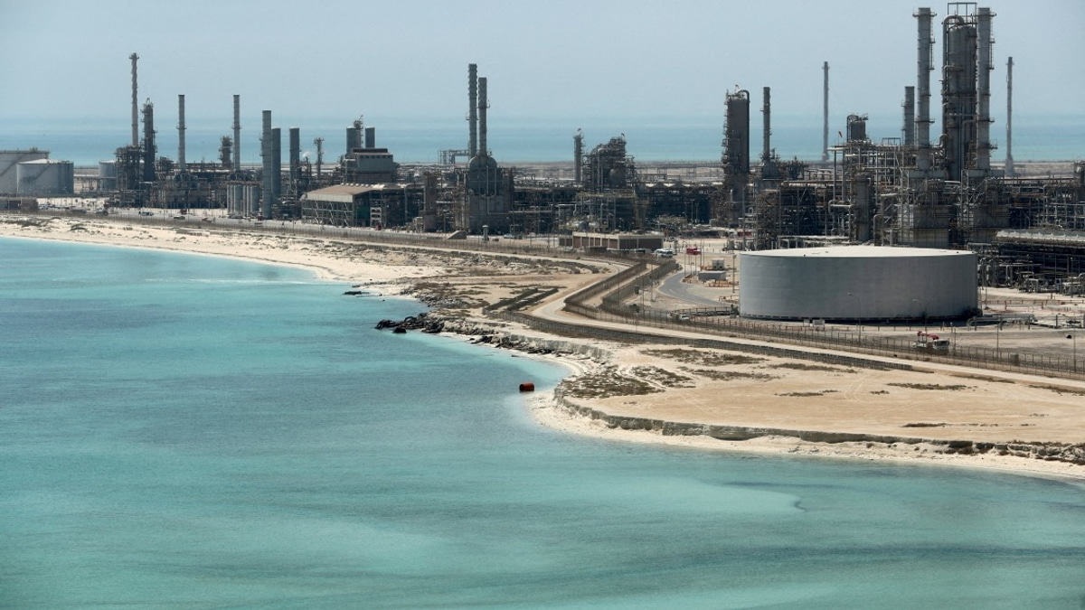Saudi Aramco Helicopter Crash Kills All 14 People Aboard in Ras Tanura