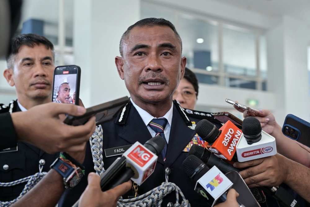 Five Chinese Nationals Held in Connection with Kuala Lumpur Housebreaking Spree