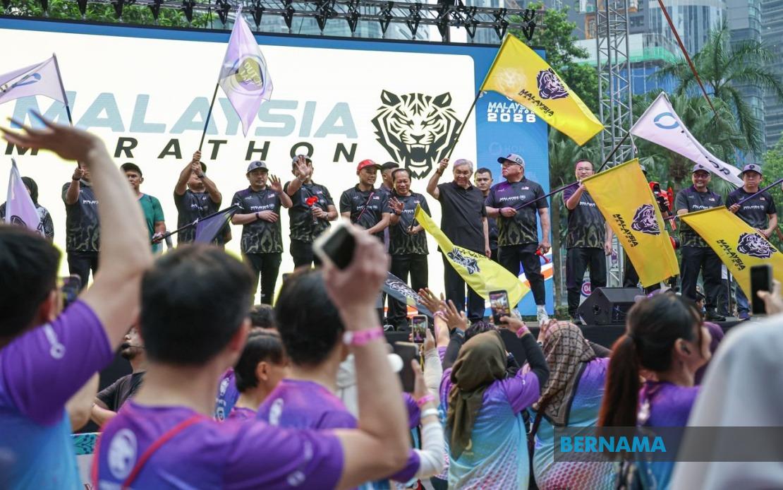 Ahmad Zahid Launches Malaysia Marathon 2026, Draws 25,000 Runners to KLCC