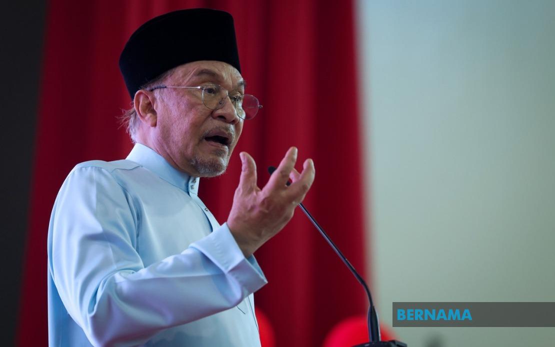 Anwar Orders Full Felda Inquiry After Blocking RM489 Million Hotel Loss