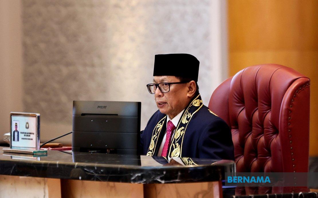 Johor Speaker Mohd Puad Steps Aside in Rengit, Making Way for Younger Candidates