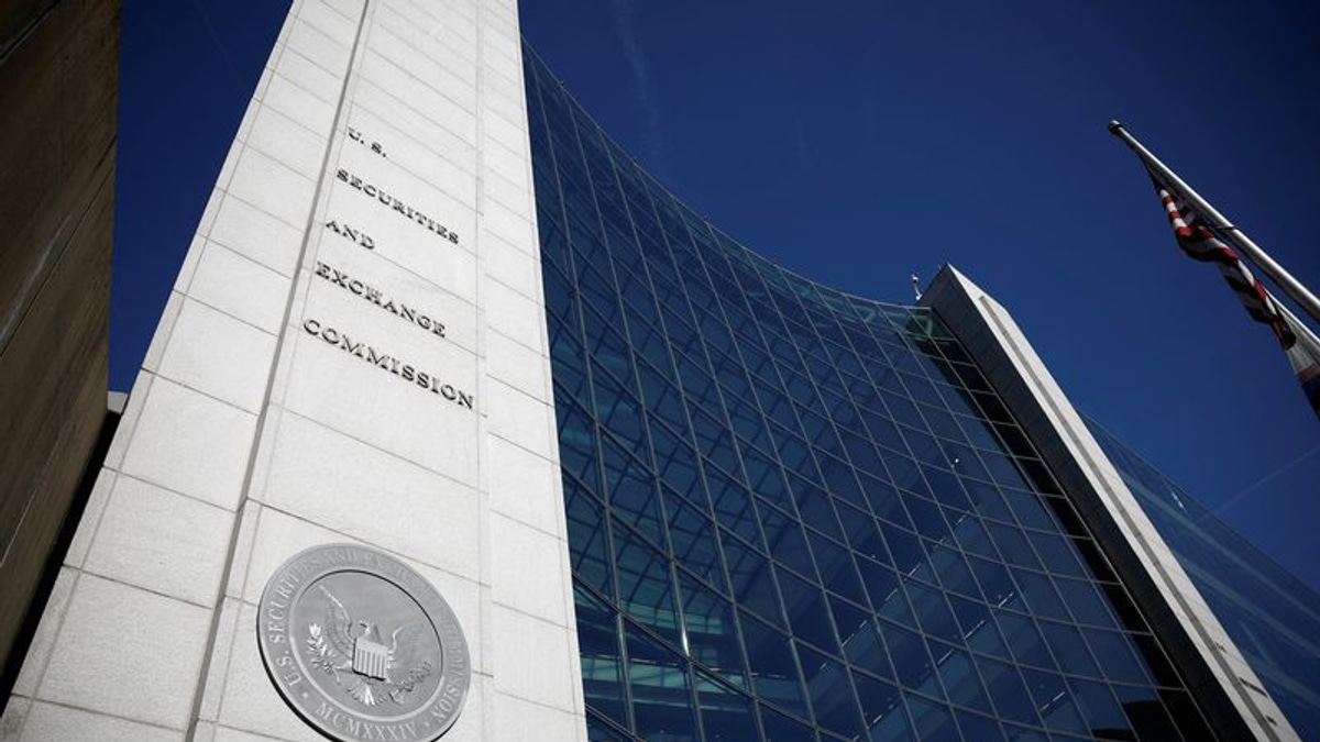 Former BofA banker charged with tipping friend about merger, enabling $18.5m illegal gain
