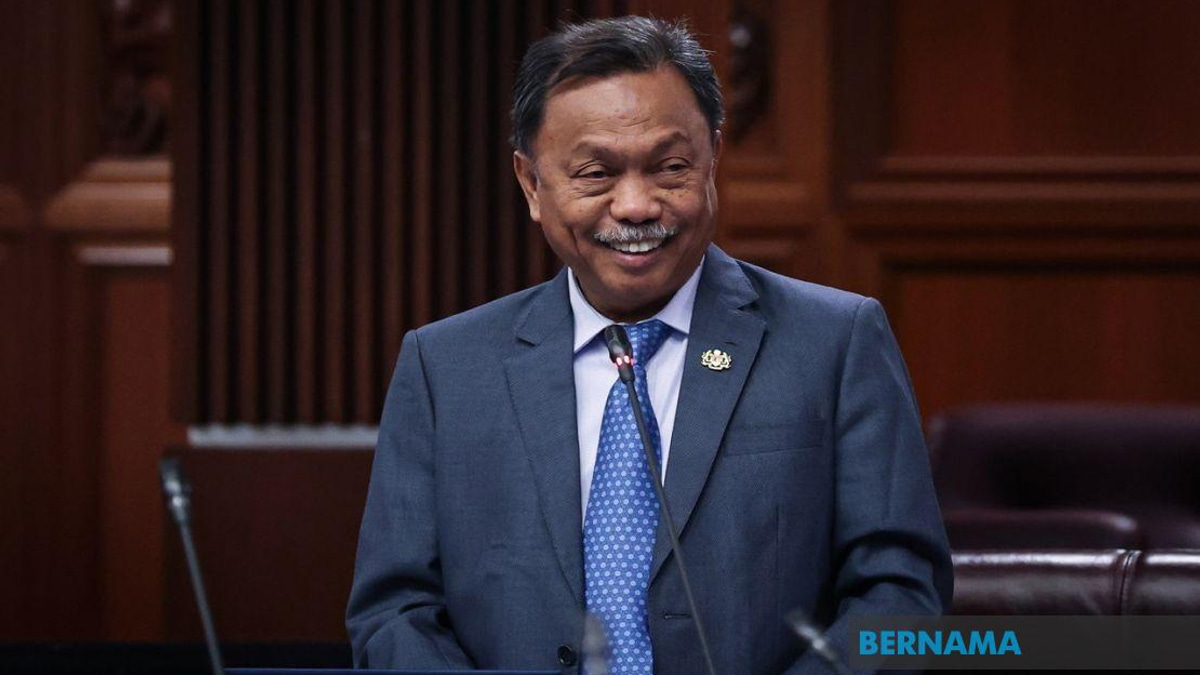 Deputy Minister Yusof Apdal Dismisses Resignation Rumours