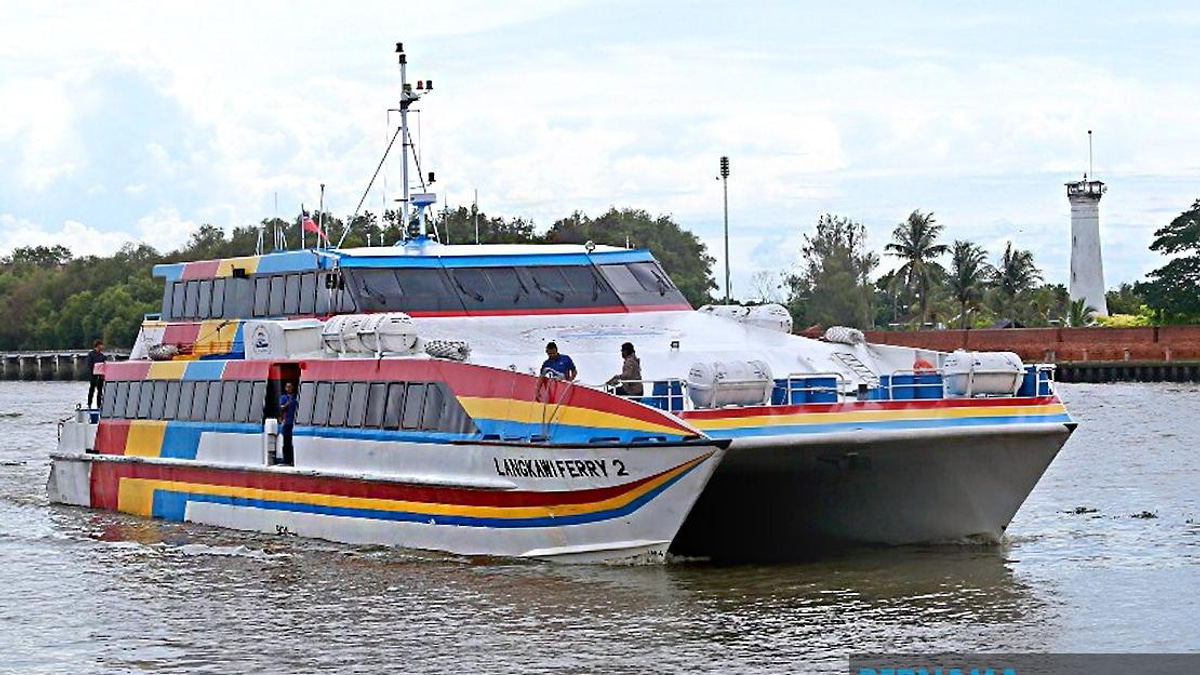 Ferry Operators Urge Immediate Dredging of Langkawi Shipping Channels