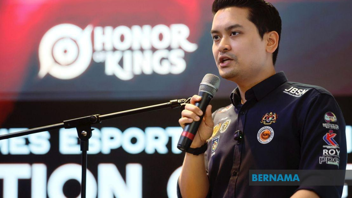 Ministry Working to Resolve Cycling Director's Concerns