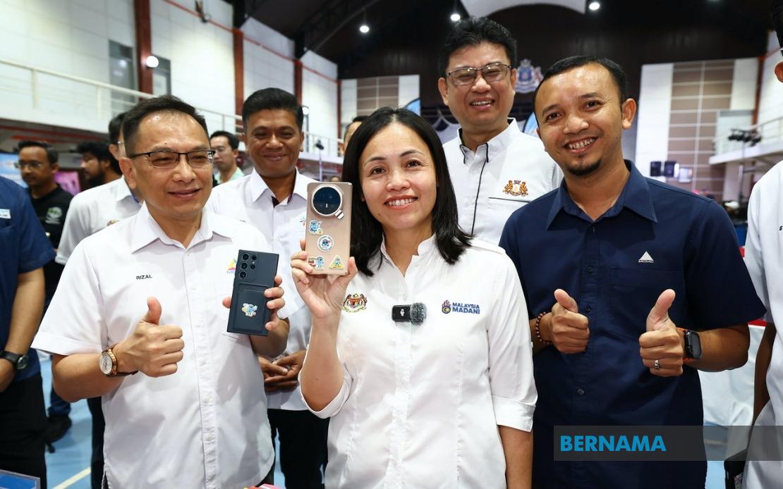 Malaysia Ramps Up Fight Against Online Scams, Removes Nearly 100,000 Pieces of Fraudulent Content
