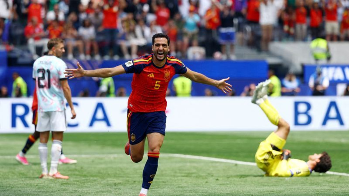 Merino's Late Strike Sends Spain Past Injury-Hit Belgium into World Cup Semi-Finals