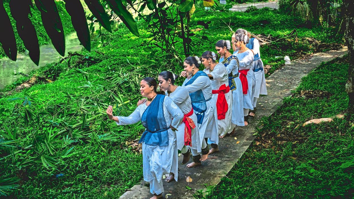 Kalpana Dance Theatre Weaves Environmental Message Into 30-Year Milestone Celebration