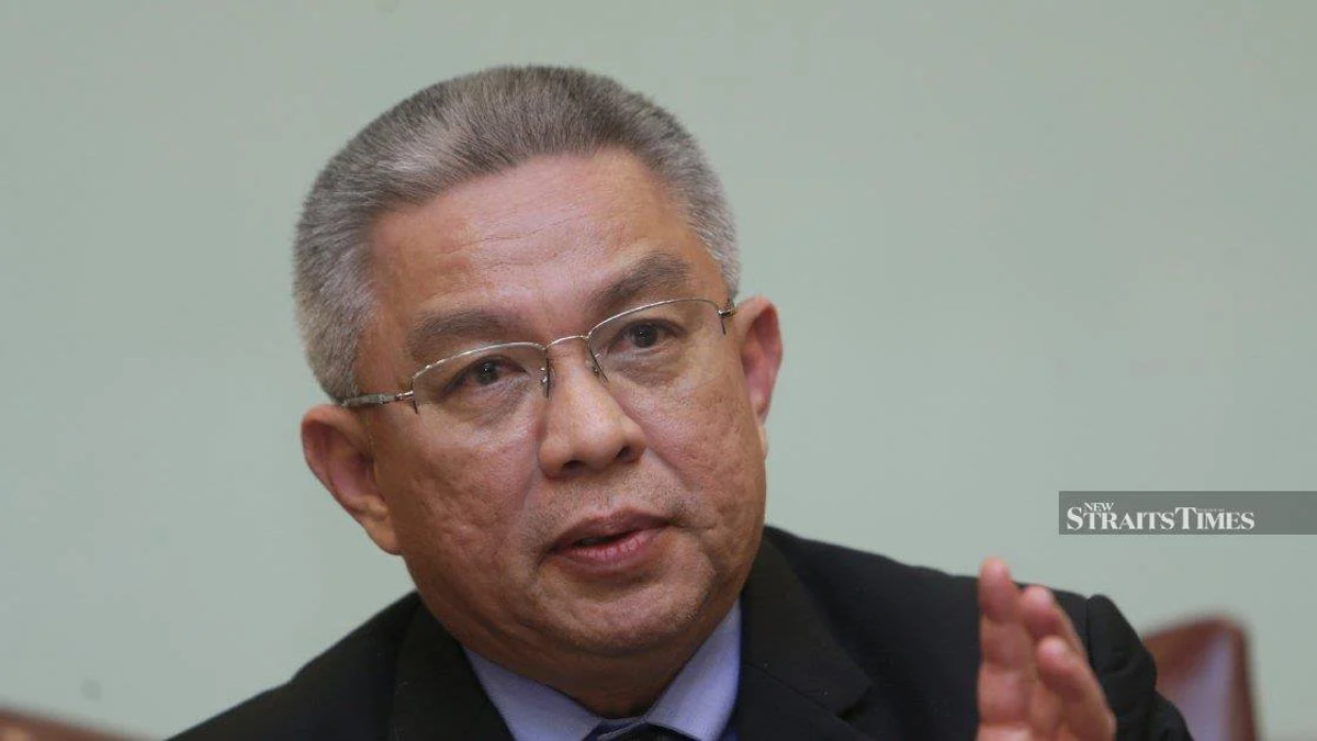 Dr Adham Baba and Ex-Bersatu Figures Feature in Johor BN's 56-Strong Slate