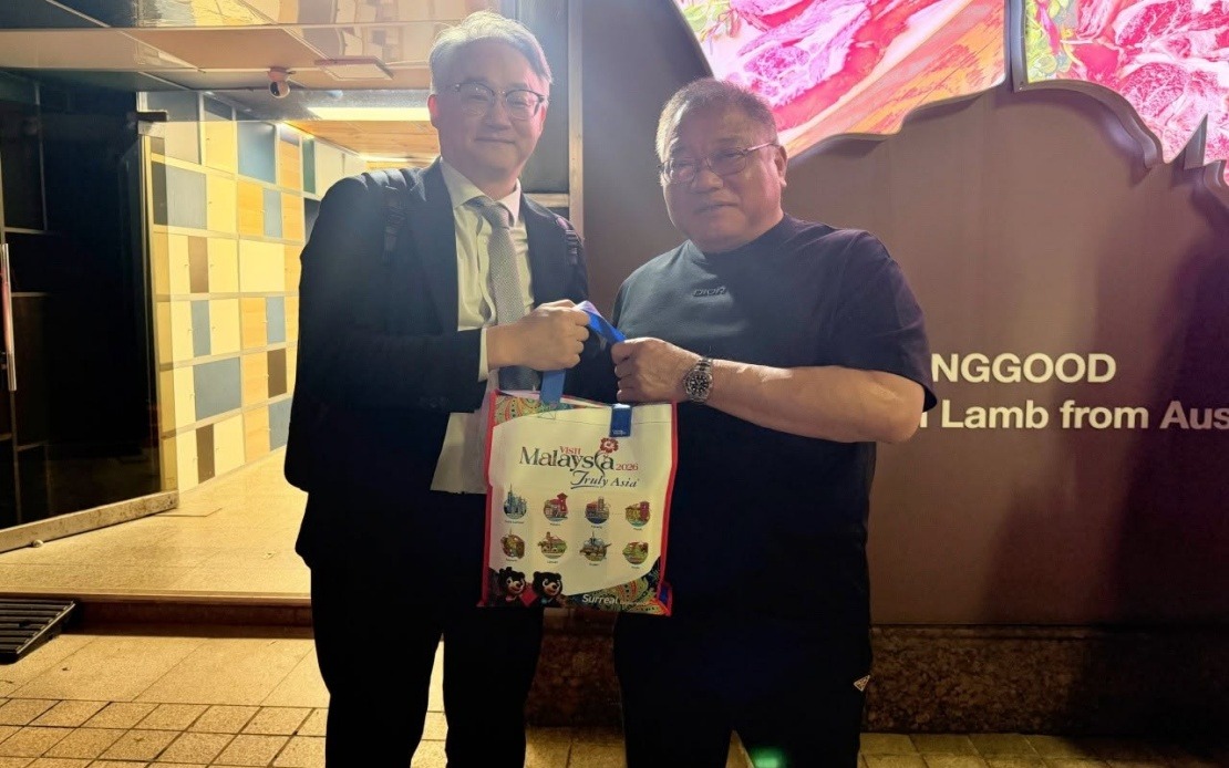 MM2H Agents Must Comply With Local Laws When Operating Overseas, Says Minister Tiong