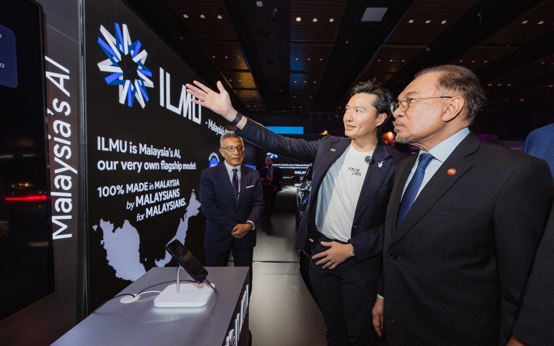 100,000 Young Malaysians To Access Free ILMUchat Pro AI Assistant For Three Months