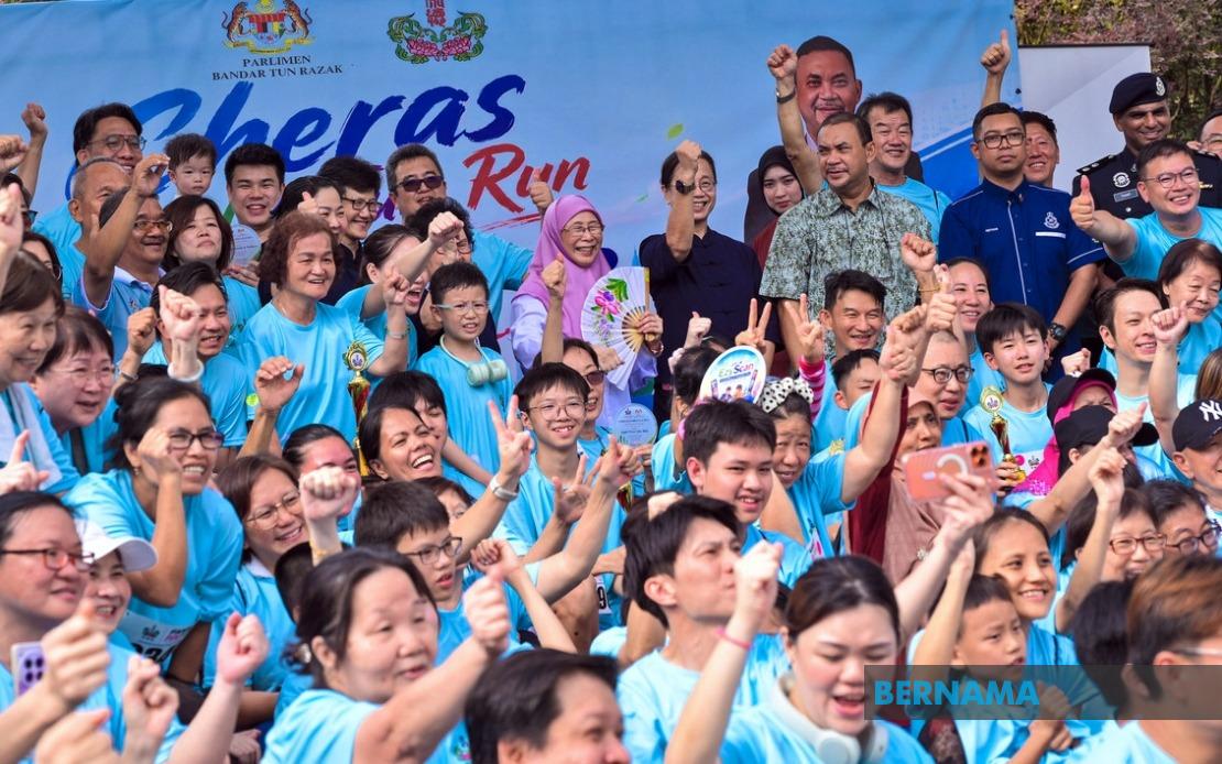 Malaysia Must Prioritise Healthy Living As Population Ages, Says Wan Azizah