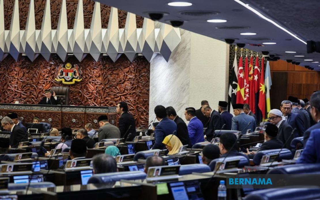 Opposition MPs Quit Parliament Over Tabung Haji Briefing Without PM
