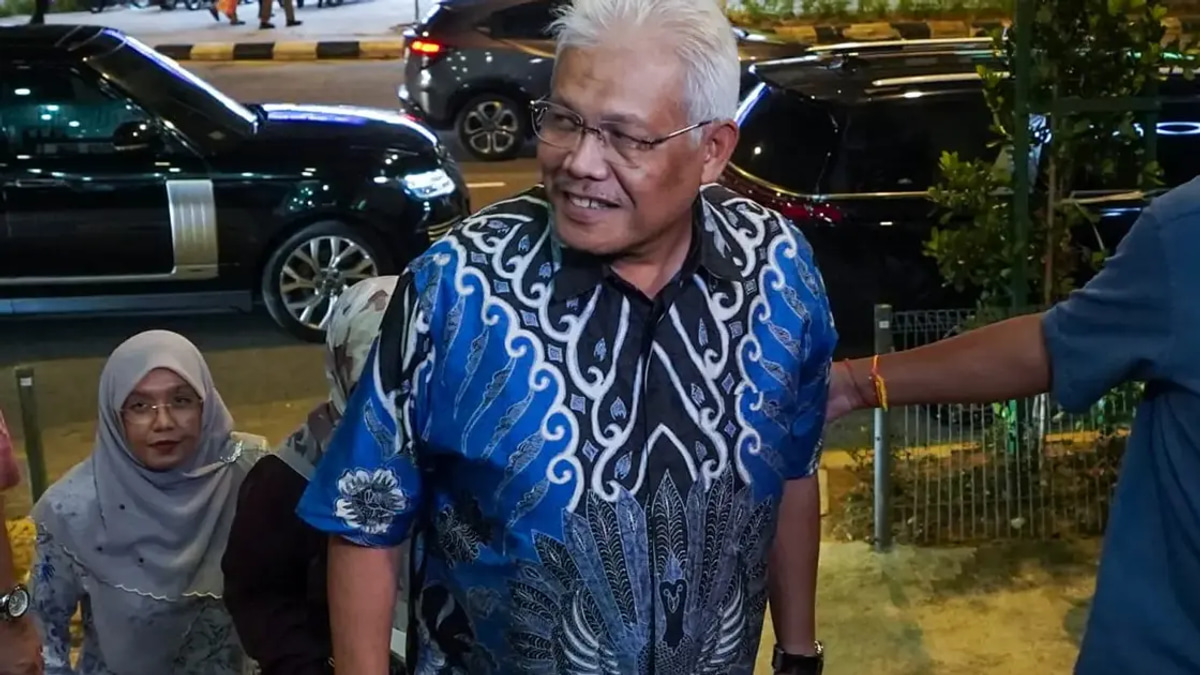 Hamzah and Other Opposition Figures Hold Closed-Door Meeting at PAS Headquarters