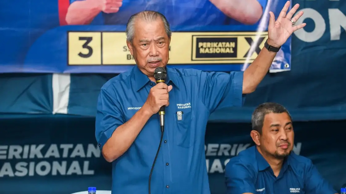 Muhyiddin Links Najib's Potential Release to Johor Election Politics