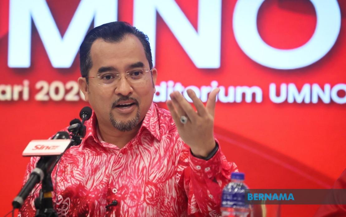 UMNO Rift Deepens as Supreme Council Member Quits Over Son's Candidacy Snub