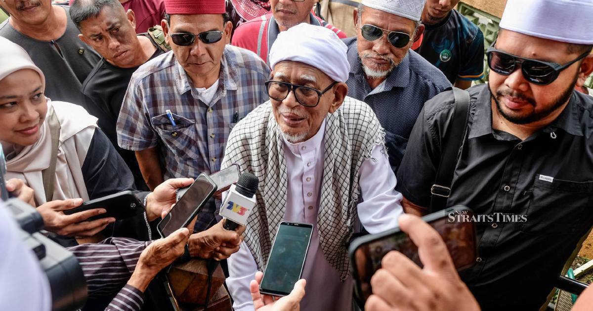 Hadi Says PM Should Have Attended TH Inquiry Parliamentary Session