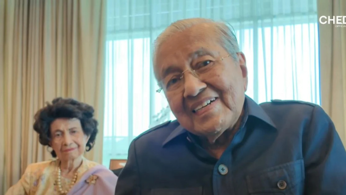 Tun Mahathir Expresses Gratitude for 101st Birthday Wishes from Malaysians