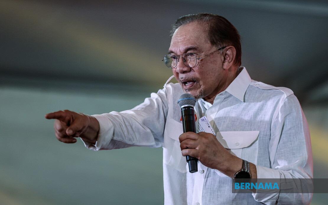 Anwar Dismisses Sanusi's Criticism, Defends Federal Development Push in Kedah