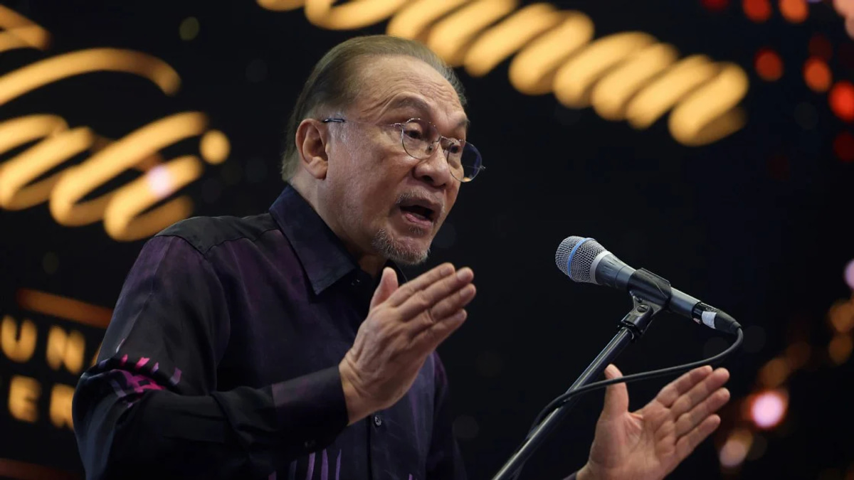 Malaysia Pivoting to High-Tech Economy, PM Anwar Declares New Era for Semiconductors and AI