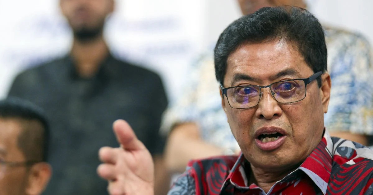 Zaid Ibrahim Challenges Attorney General's Secrecy Over Azam Baki's Share Holdings
