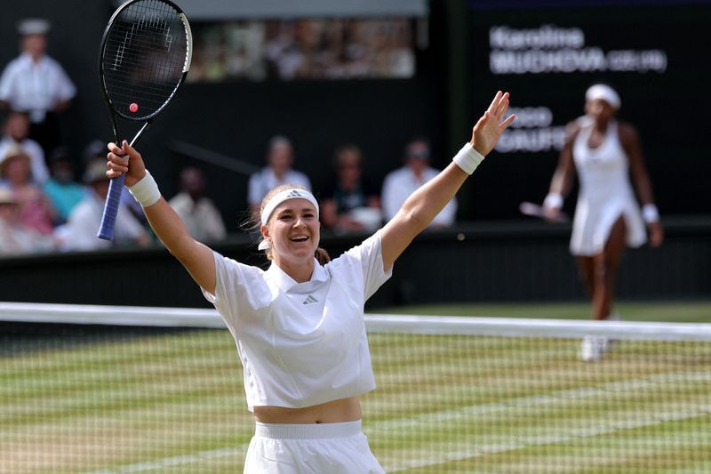 Muchova Survives Match Point to Stun Gauff and Reach First Wimbledon Final