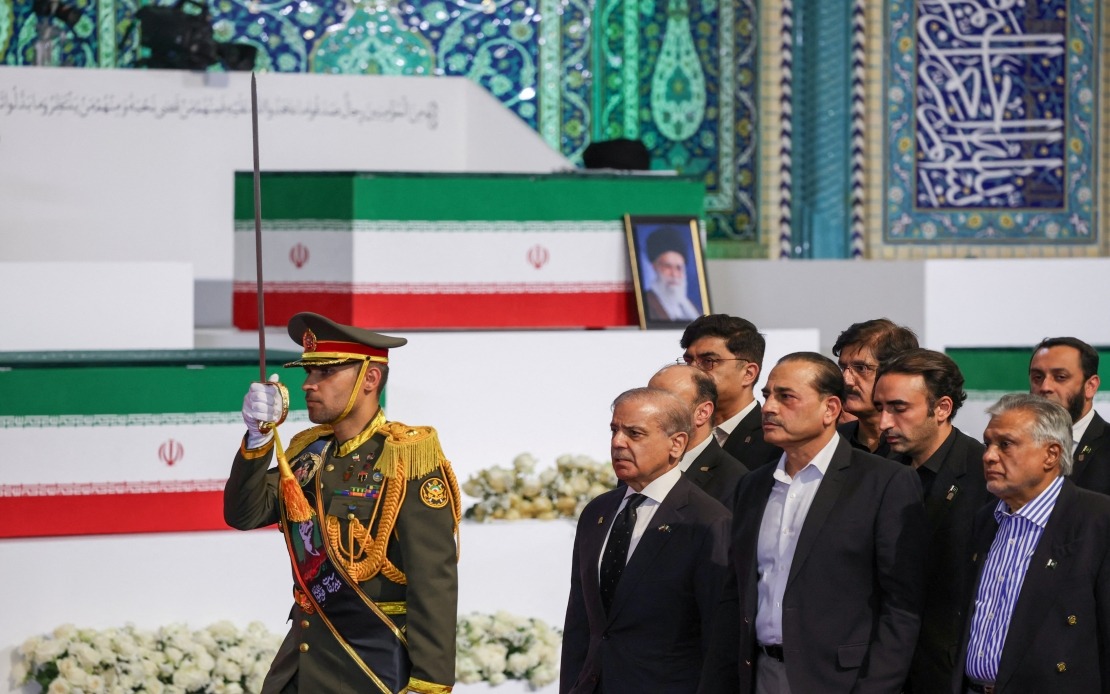 Pakistan Sends Highest-Level Delegation to Iran's Khamenei Funeral, Drawing Praise for Solidarity