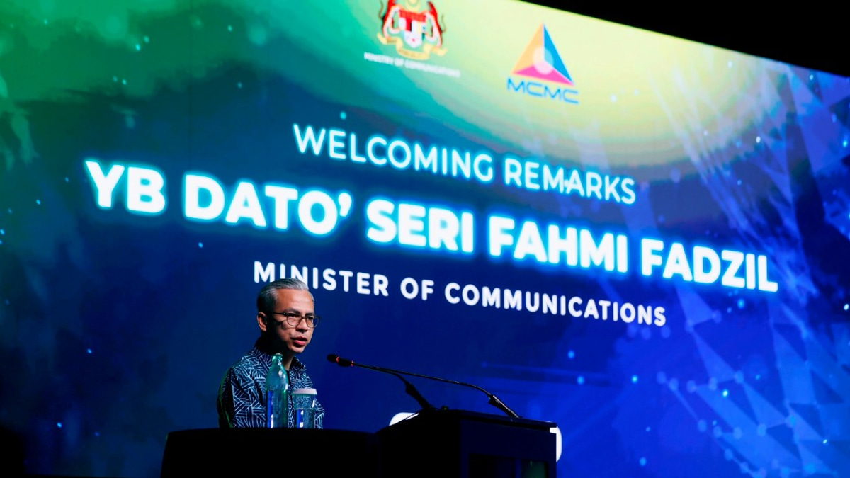 Malaysia's Cabinet Stands Firm Despite Recent Tensions, Says Fahmi