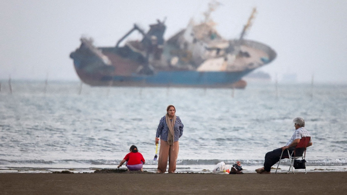 US Advises Citizens to Consider Departing West Asia as Regional Tensions Intensify
