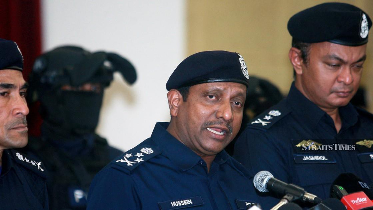 Malaysian Narcotics Investigators Arrive in Jakarta to Question Detained Pilot