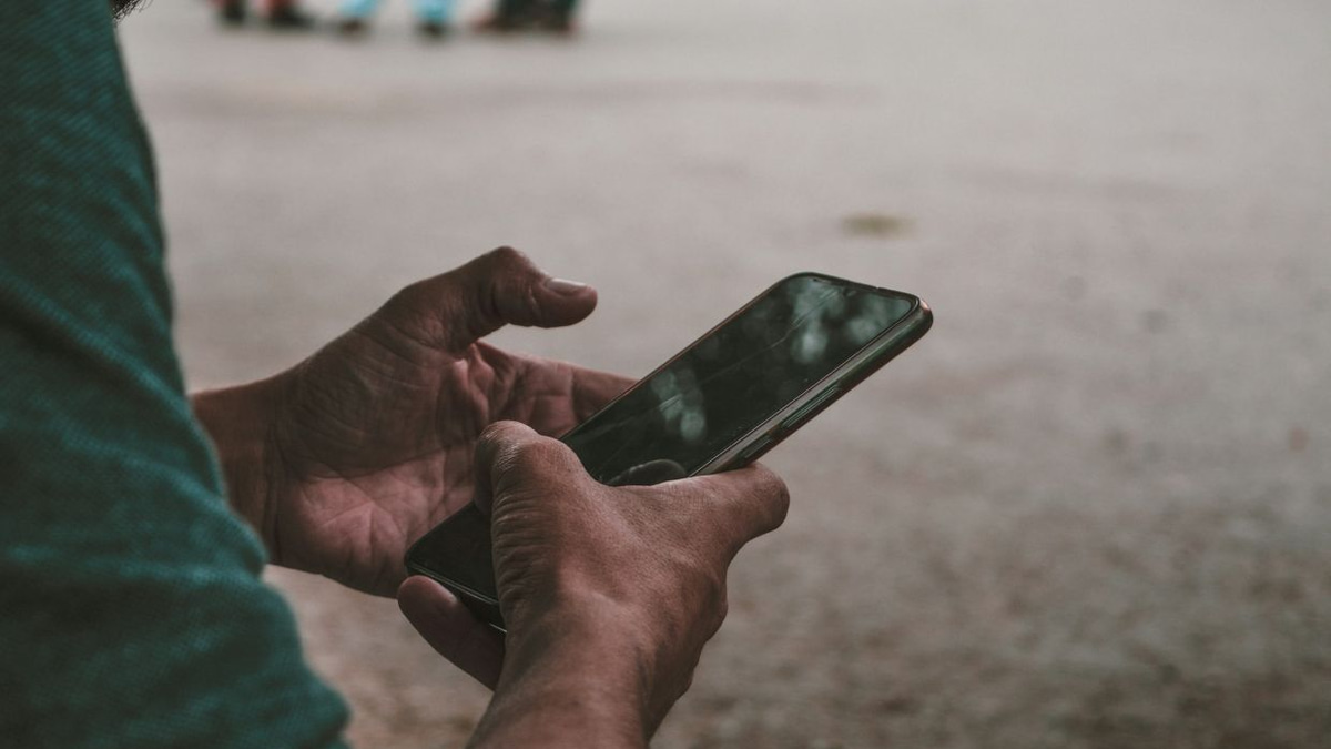 US Supreme Court Limits Police Use of Dragnet Cellphone Tracking Warrants