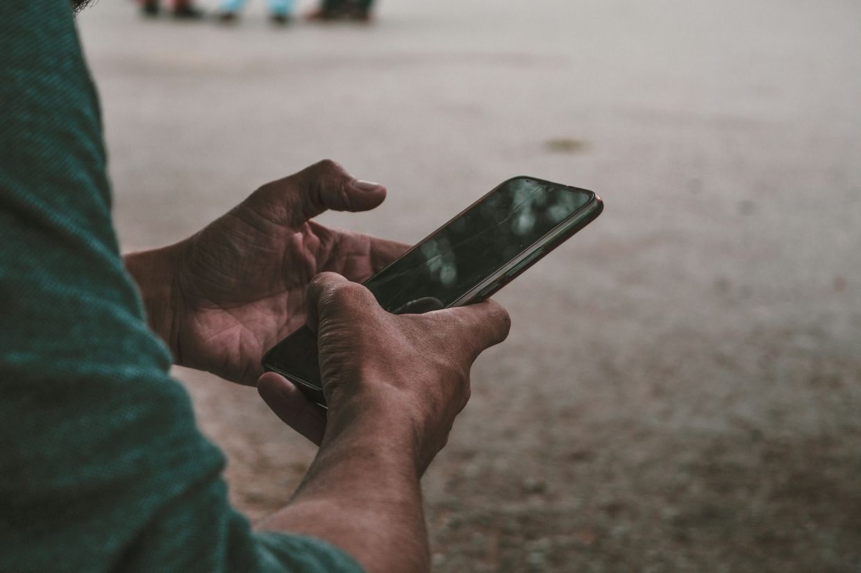 US Supreme Court Limits Police Use of Dragnet Cellphone Tracking Warrants