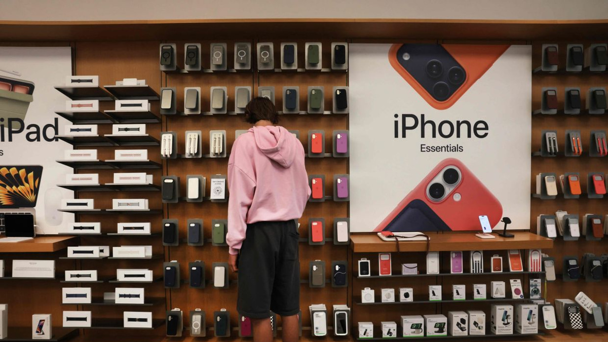 Apple and OpenAI's Escalating Trade Secrets Dispute Heads to October Hearing