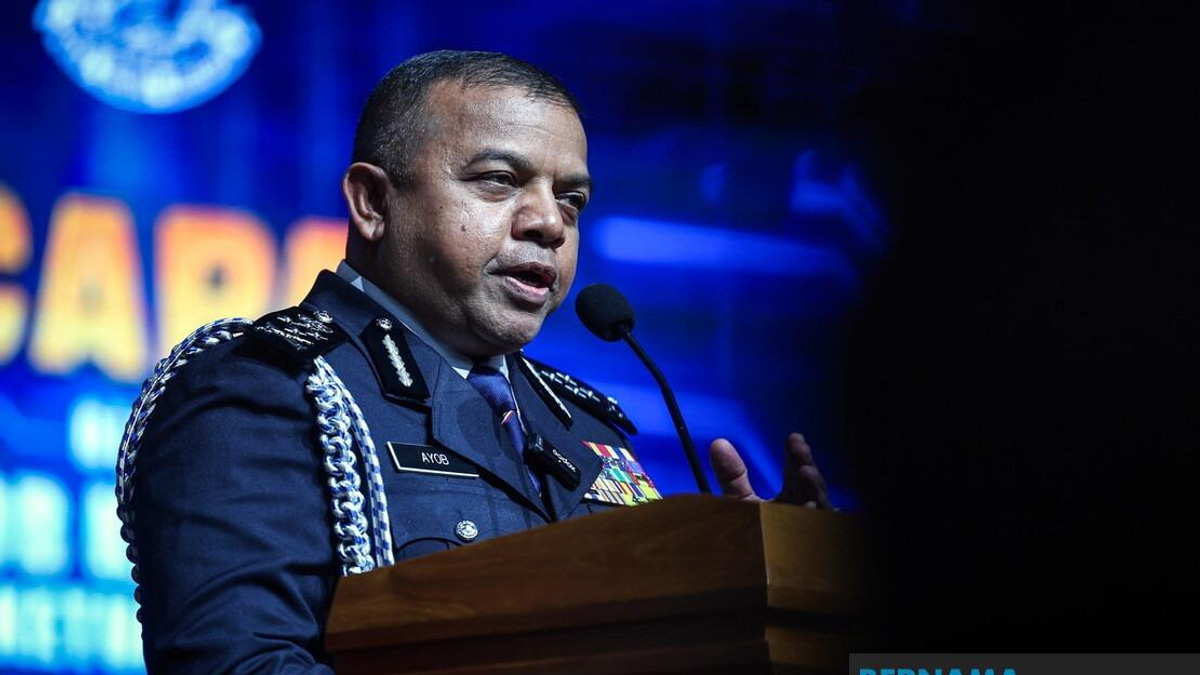 Hold Fast to Integrity, Ayob Khan Tells Police Force in Farewell