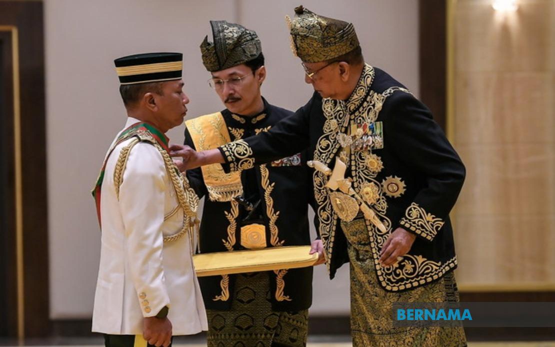 Defence Chief and Police Chief Honoured at Kedah Sultan's 84th Birthday Celebration