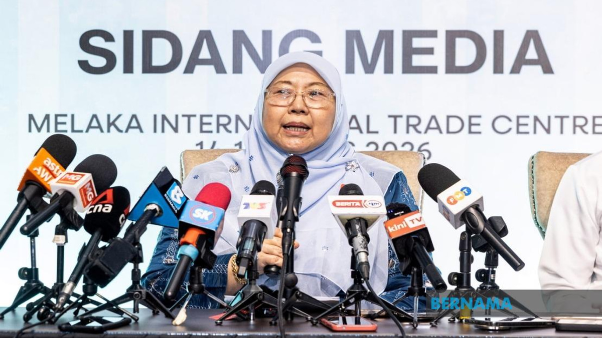 PKR Places No Deadline on Nurul Izzah's Academic Leave, Welcomes Her Return When Ready