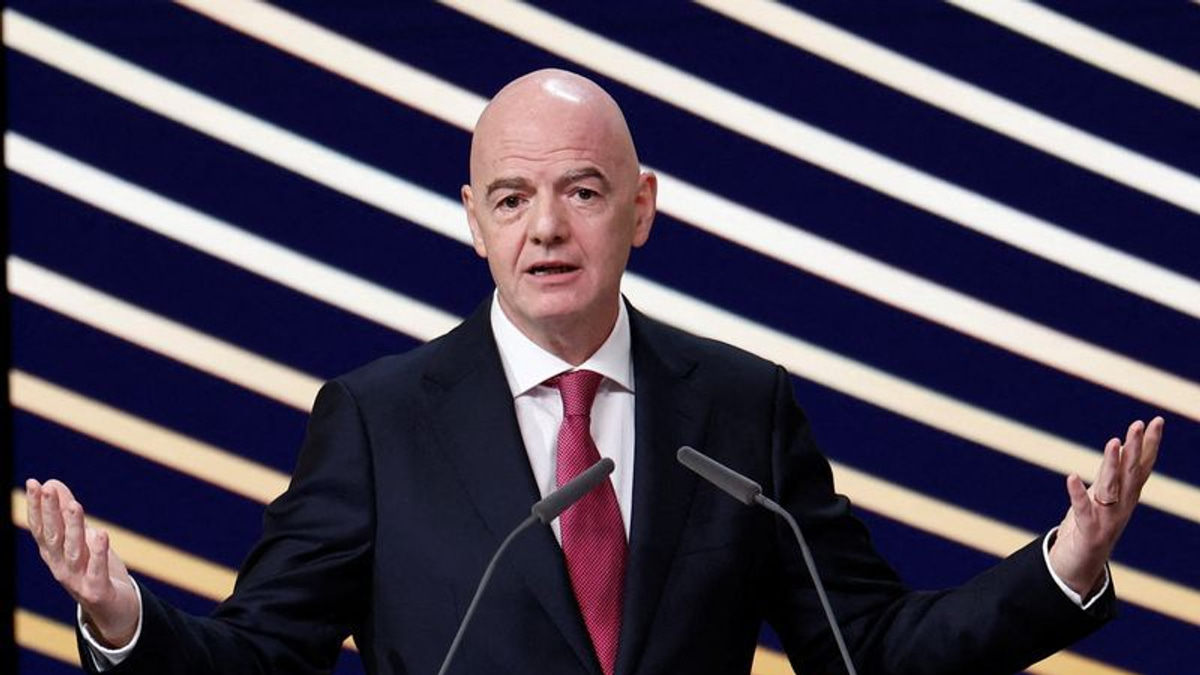 Small Nations Hold Infantino's Fate as FIFA Chief Battles Regional Revolt