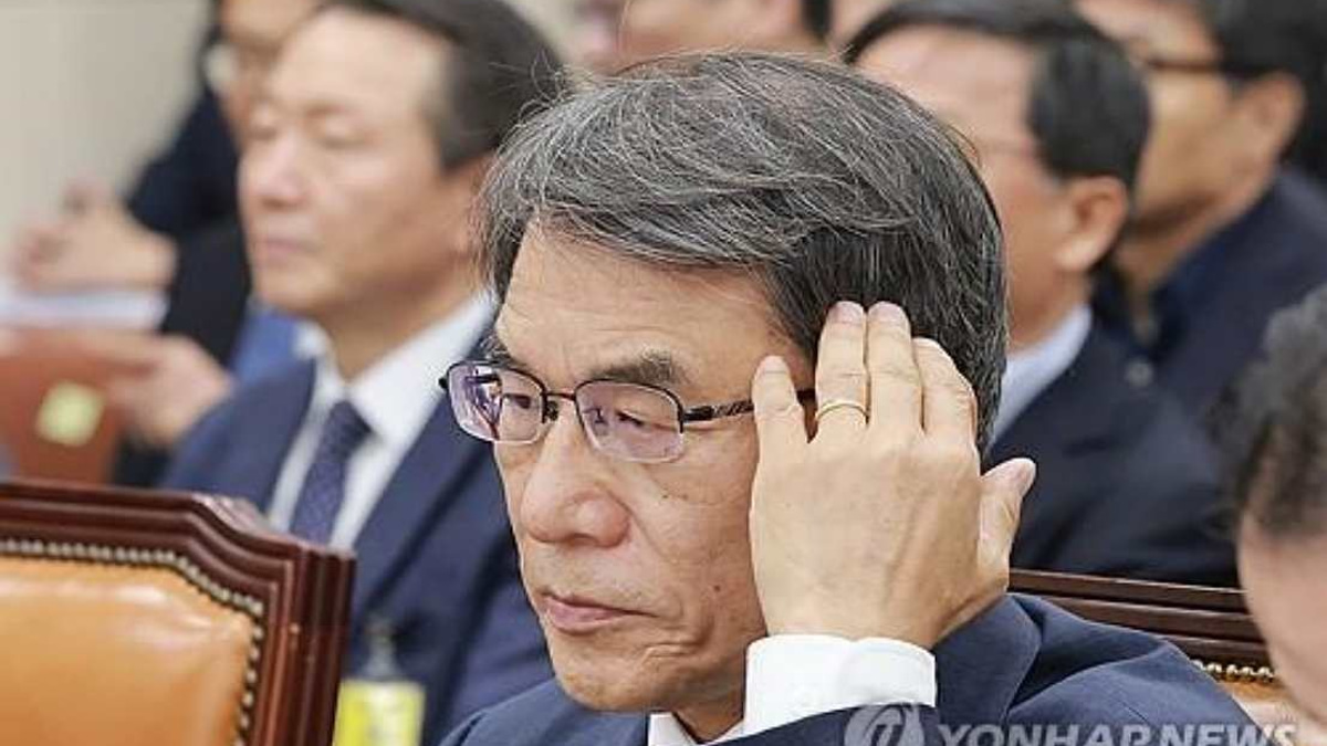 South Korean Authorities Investigate Election Commission Over Former Chief's Alleged Financial Misconduct